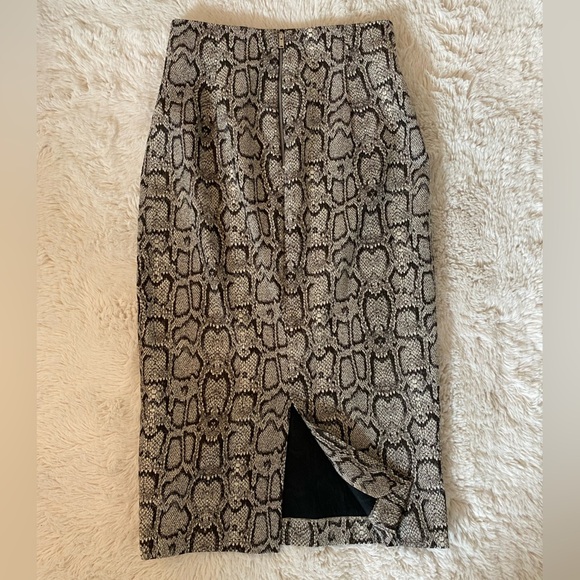 ZARA Snakeskin Print Pencil Skirt - Midi Length, High-Waisted, Size S - Picture 6 of 8